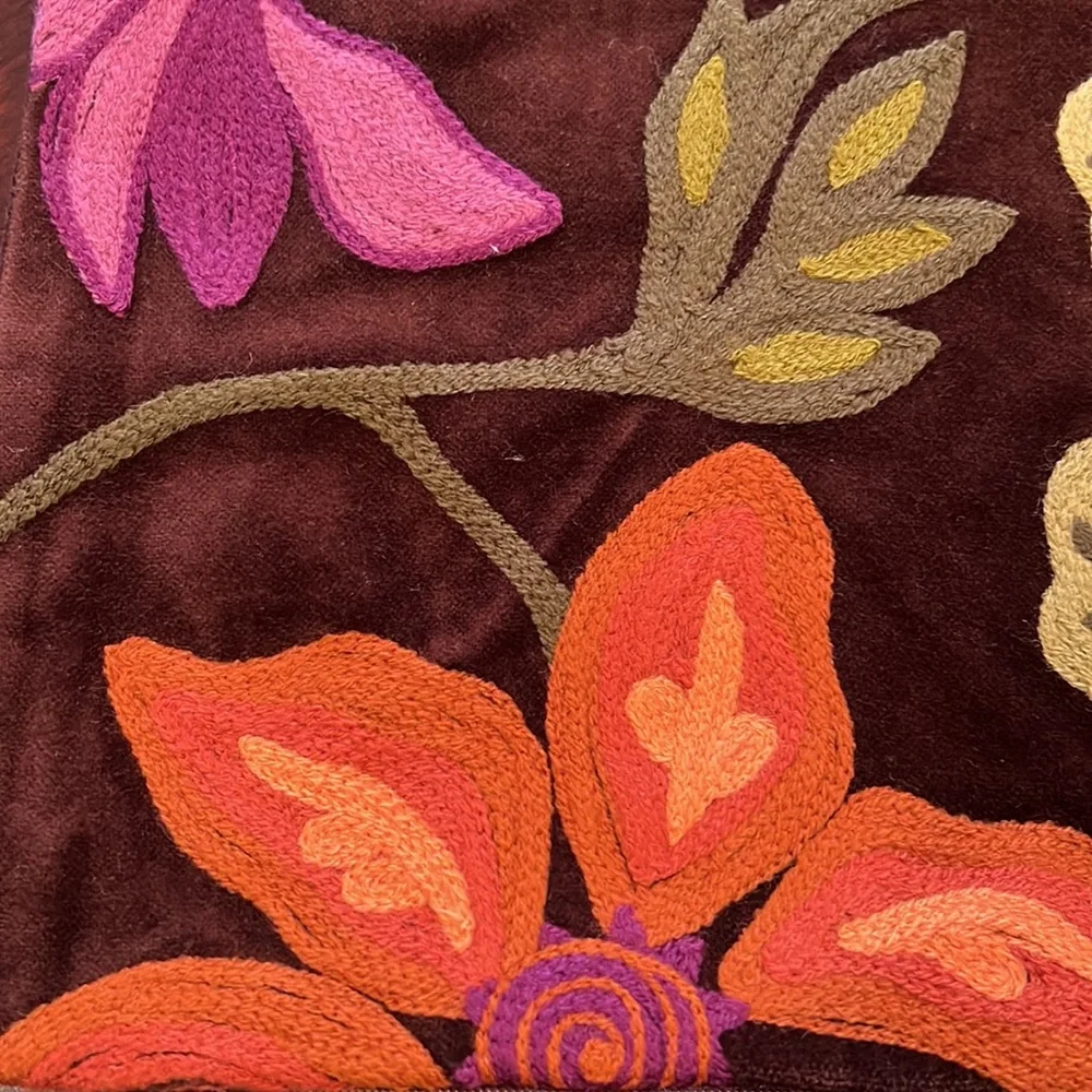 New Crate & Barrel browns velvet pillow cover floral embroidered 17.5”x17.5”
